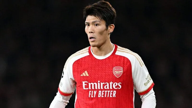 Takehiro Tomiyasu sở hữu nhiều phẩm chất đáng quý